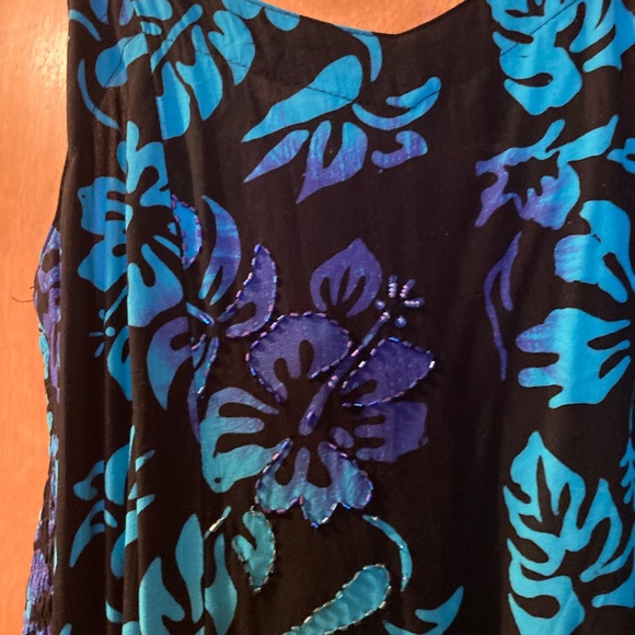 Bali Batik Resortware Dress - Picture 2 of 2